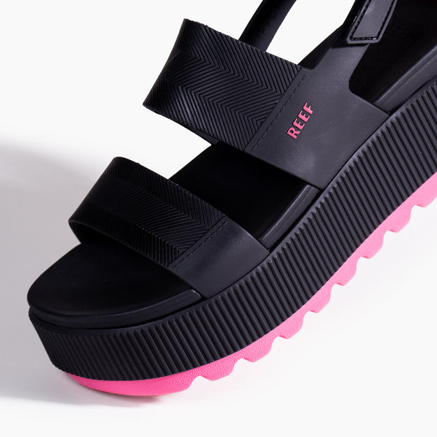 Water Vista Higher - Black/Hot Pink