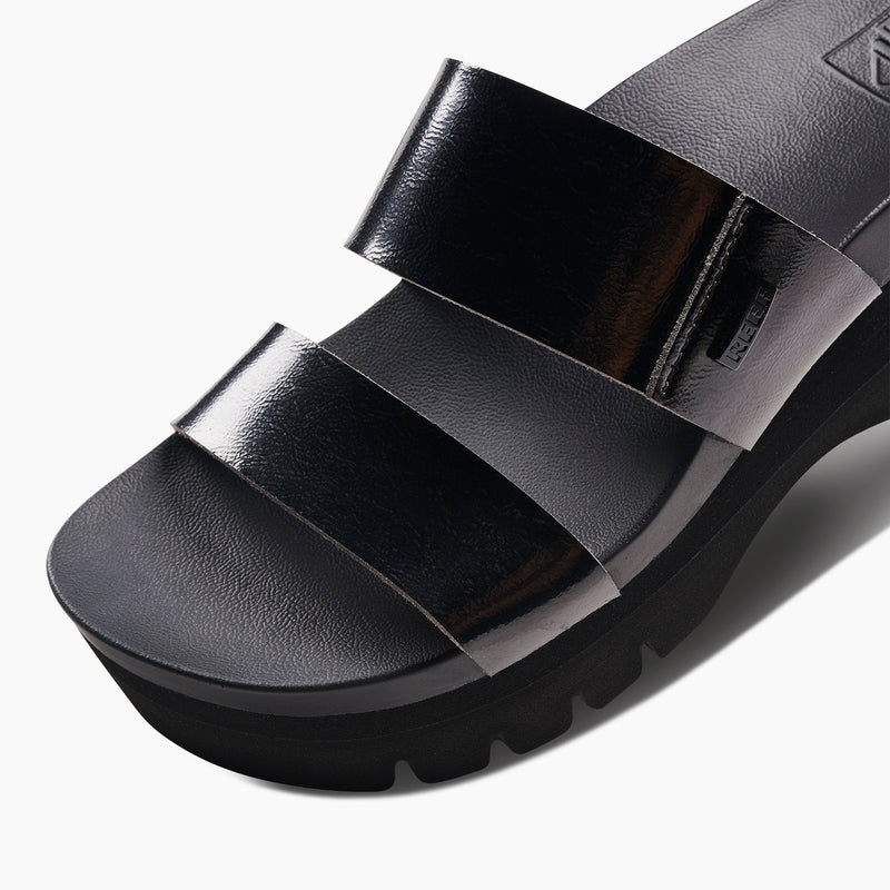 Cushion Vista Higher - Black Patent