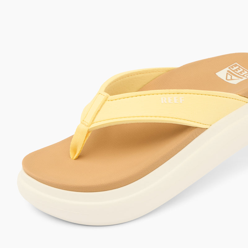 Cushion Bondi - Pale Banana
