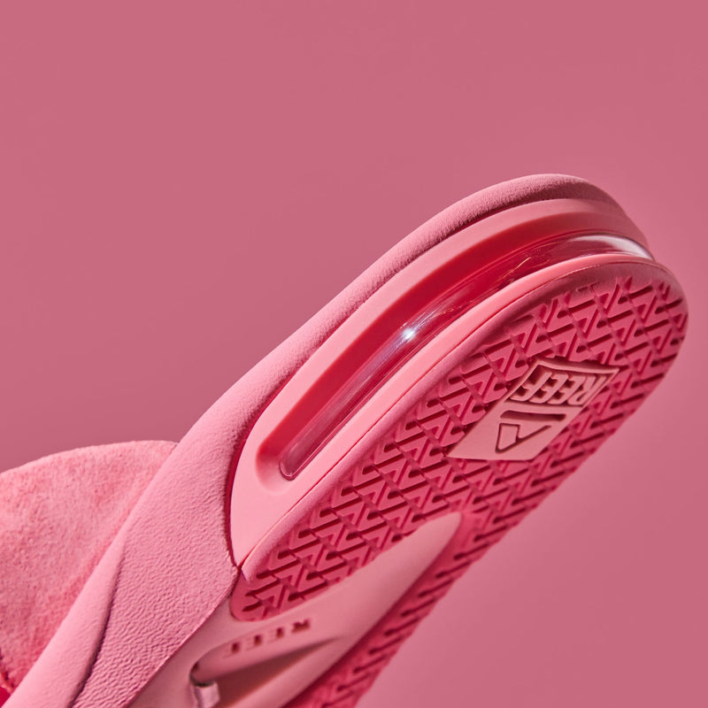 Fanning - Strawberry Suede