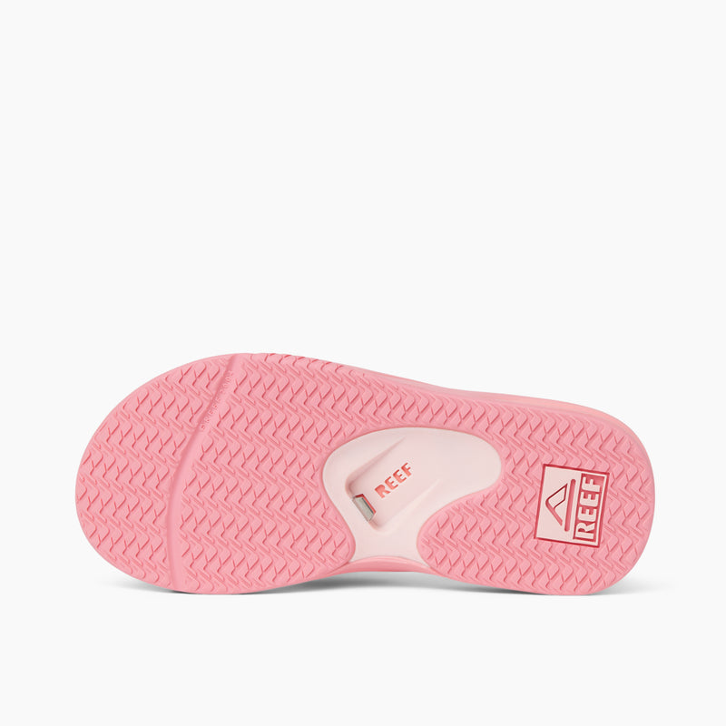 Fanning - Strawberry Suede