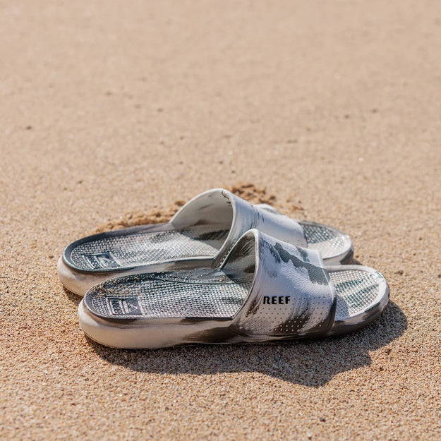 Oasis Slide  - White/Grey Marble