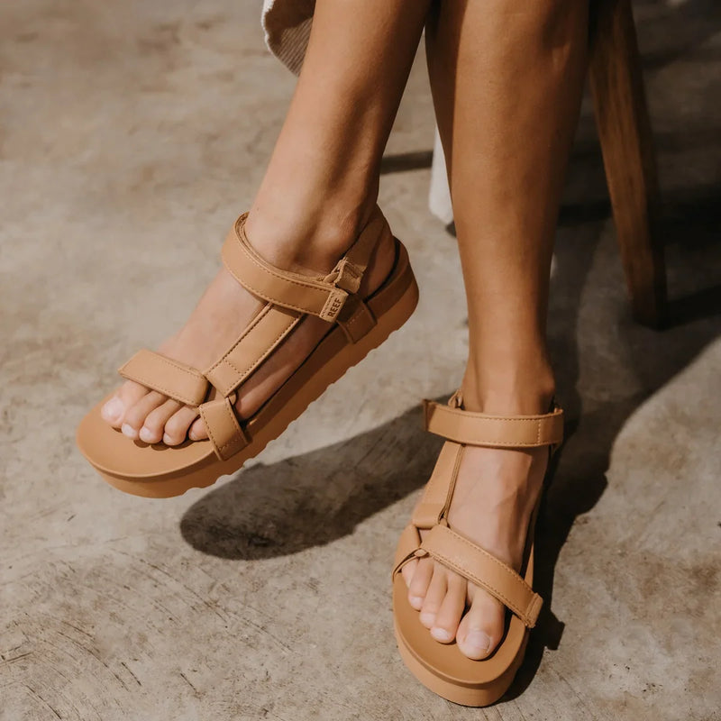 Reef rover hi sandal discount
