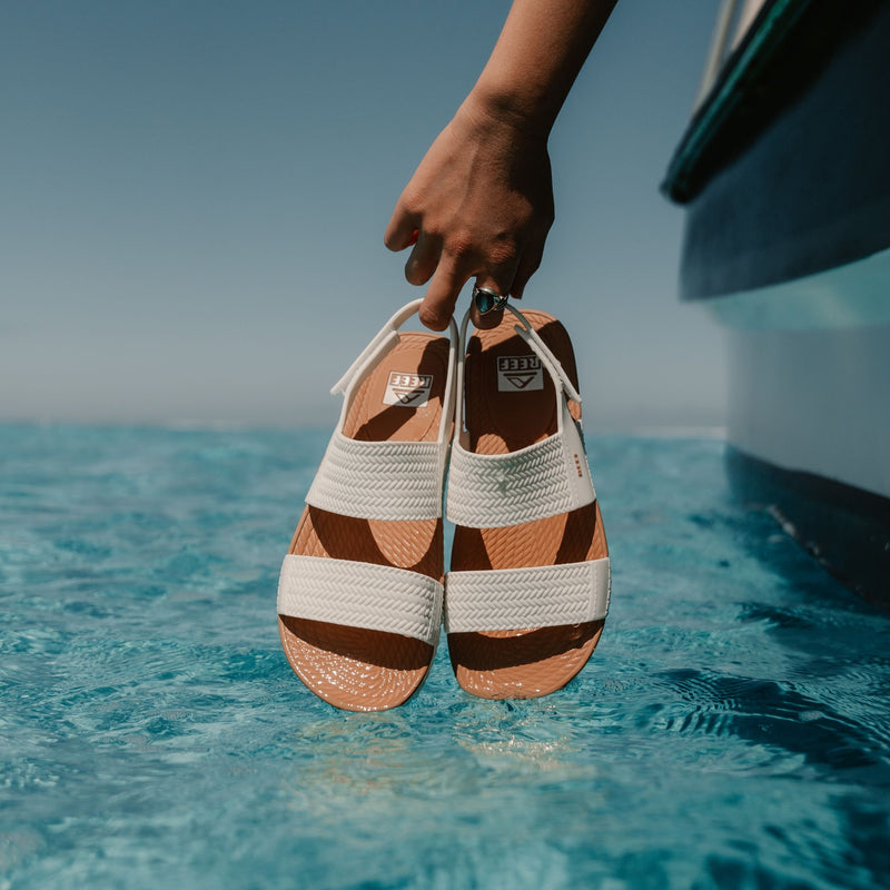 Reef Water Vista - White/Tan
